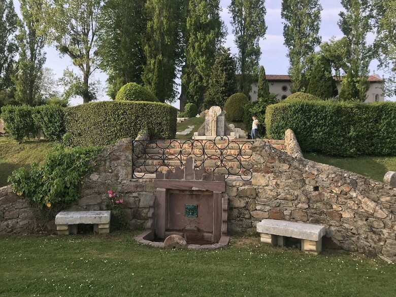 Hotel Amalur