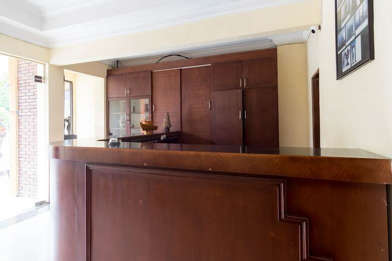 Oyo 1030 Hotel Bumi Asih