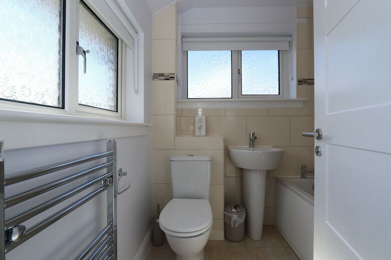 Dunfermline Luxury 3 Bedroom House