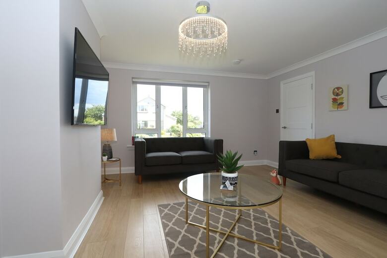 Dunfermline Luxury 3 Bedroom House