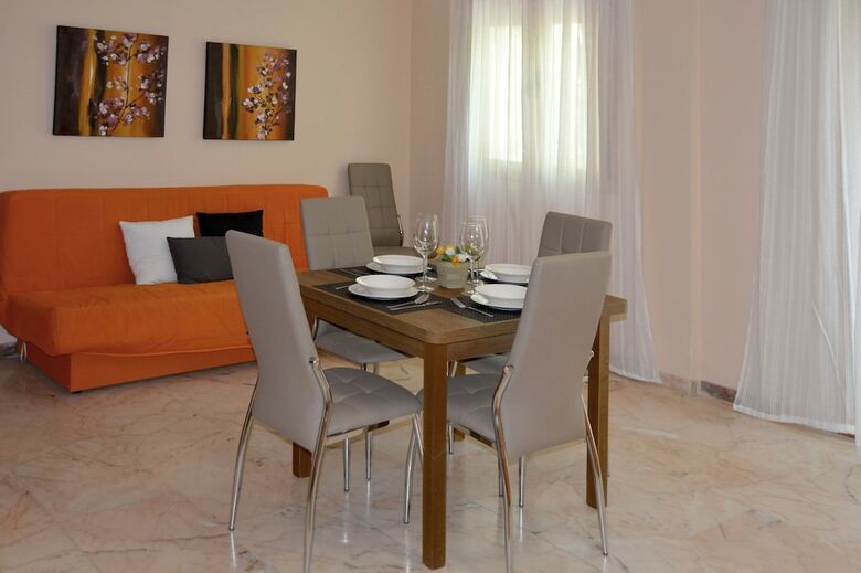 Apartamentos Casa Patio Las Palmeras