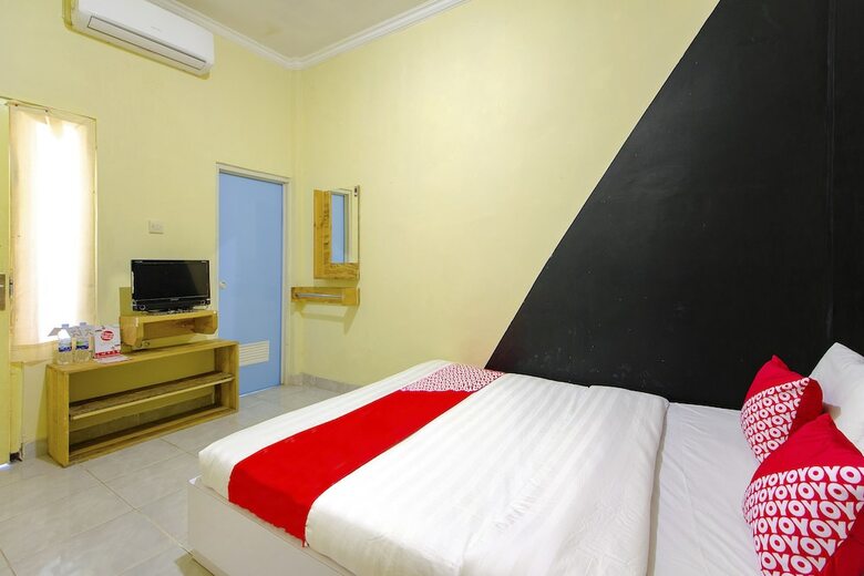 Hostal Oyo 1058 Paramon Mancasan