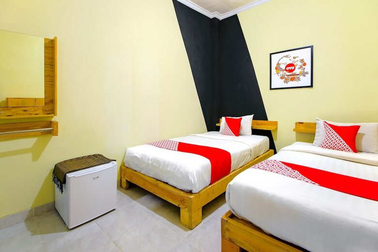 Hostal Oyo 1058 Paramon Mancasan