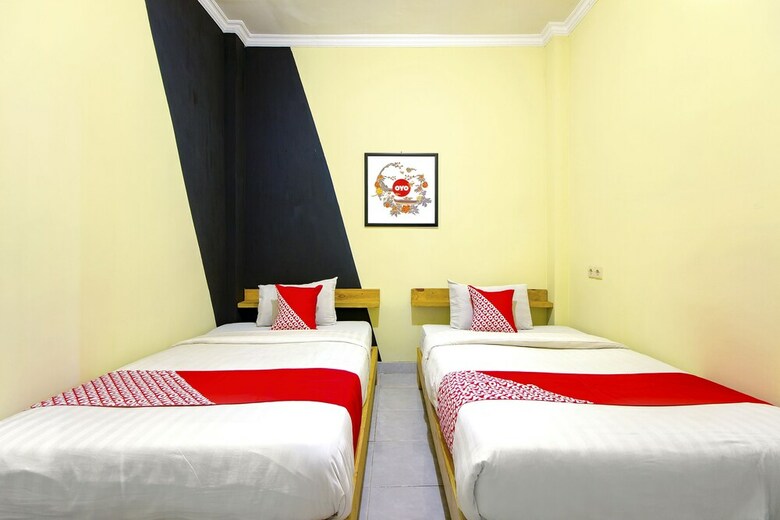 Hostal Oyo 1058 Paramon Mancasan