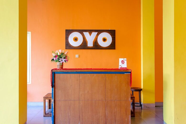 Hostal Oyo 1058 Paramon Mancasan