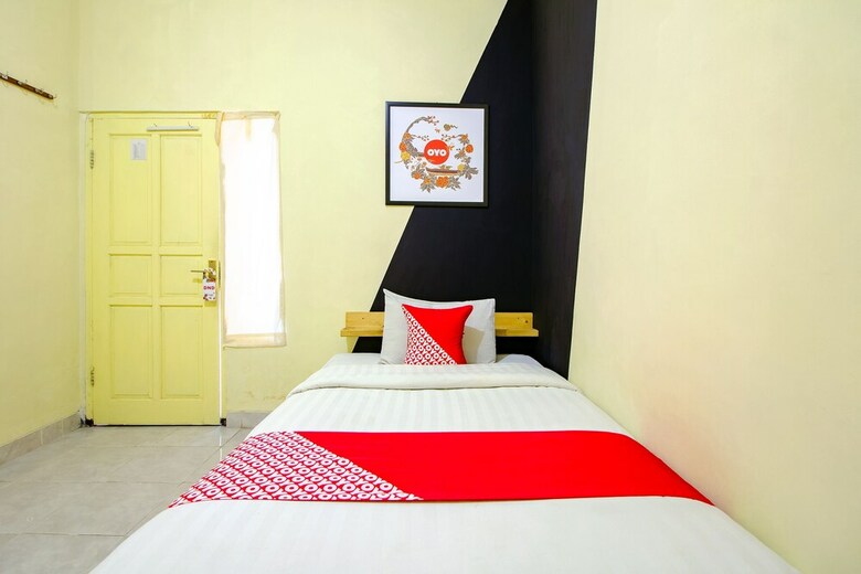 Hostal Oyo 1058 Paramon Mancasan