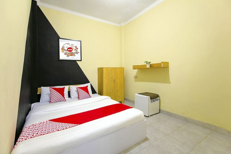 Hostal Oyo 1058 Paramon Mancasan