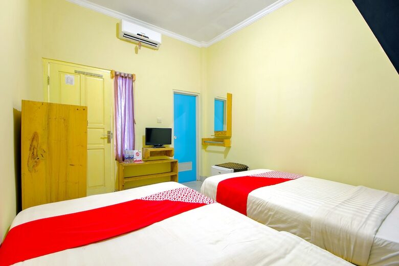 Hostal Oyo 1058 Paramon Mancasan