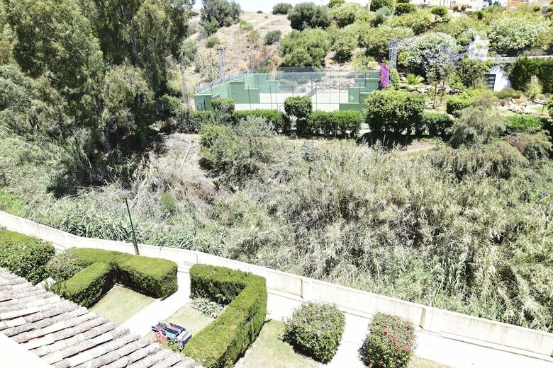 Apartamentos Letmalaga Calahonda