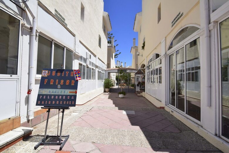 Apartamentos Letmalaga Calahonda