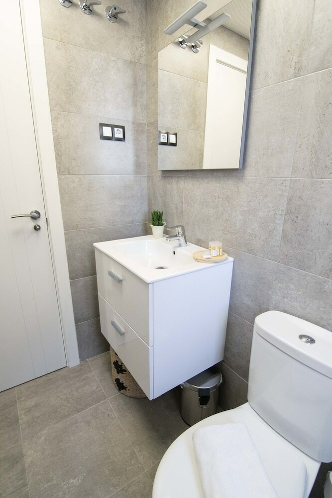 Apartamentos Letmalaga Carlos Haya