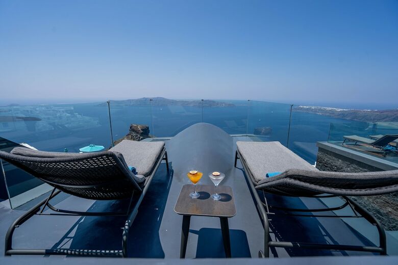 Aparthotel Kivotos Santorini