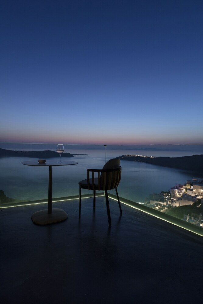 Aparthotel Kivotos Santorini