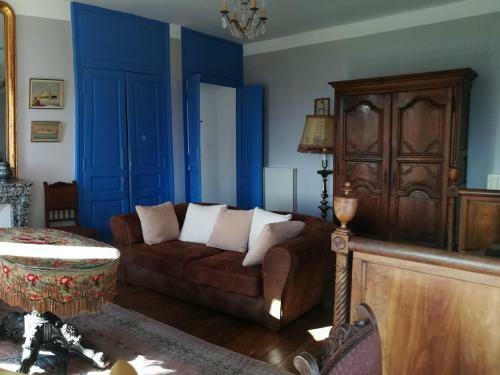 Hostal Ch�teau De Saint-antoine