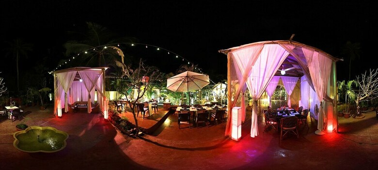 Hotel Shivers Oasis Luxury Rooms