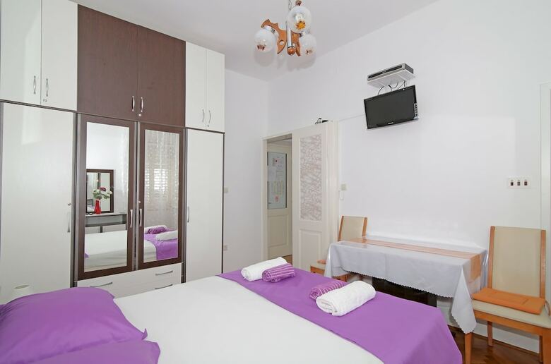 Hotel Room & Studios Rina - Adults Only