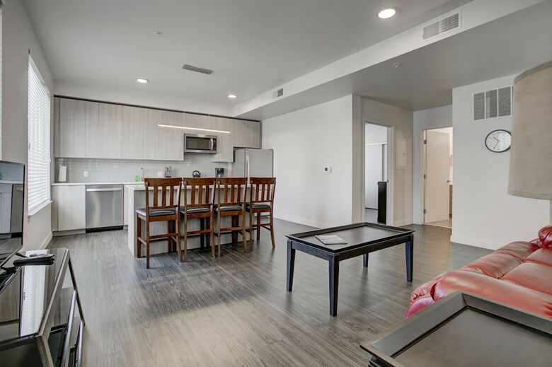 Sobe Denver Downtown Apartments