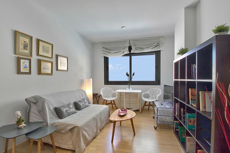Apartamentos Pacifico Beach Suites III