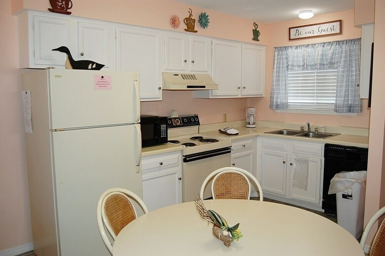 Las Palmas 204 Two Bedroom Condo