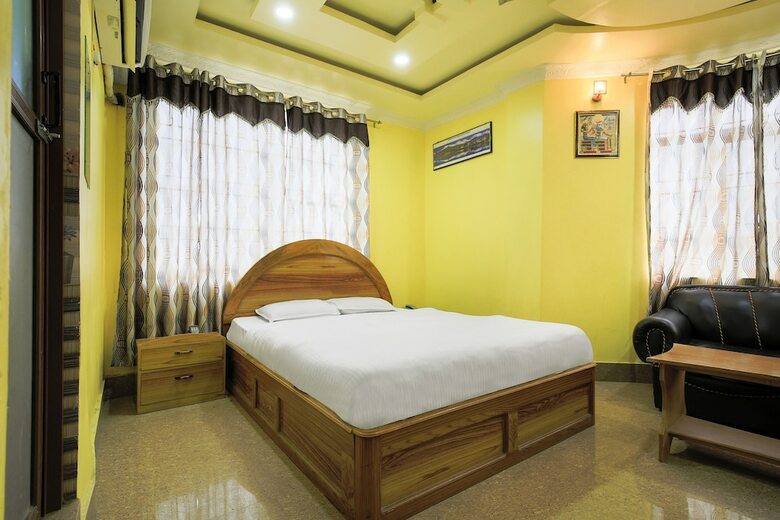 Spot On 459 Hotel Diyalo Inn