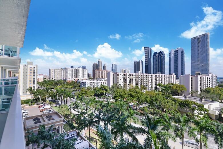 Luxury Sunny Isles Beach Condos By Hosteeva