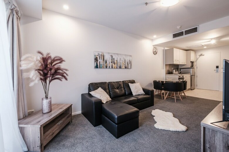 Toodle's This Cbd Apartment Is Ready To Delight