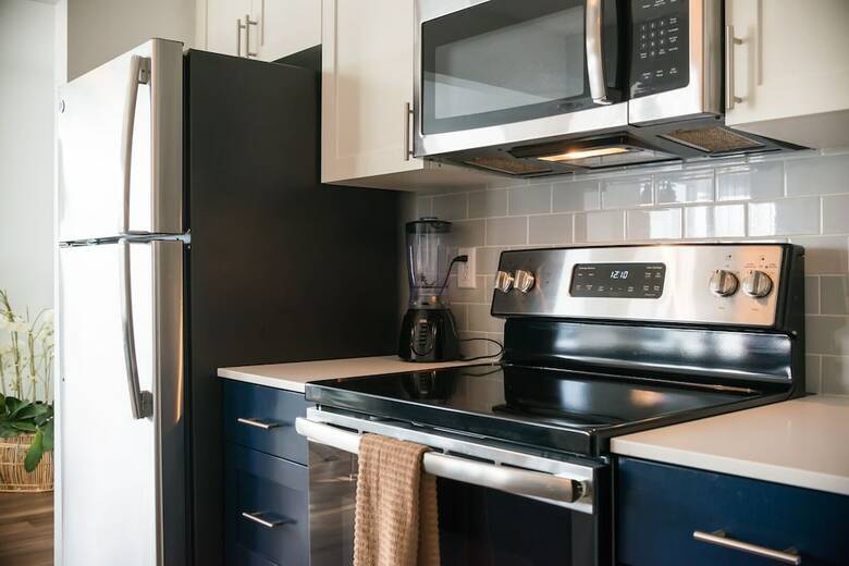 Sobe Westlake Apartments