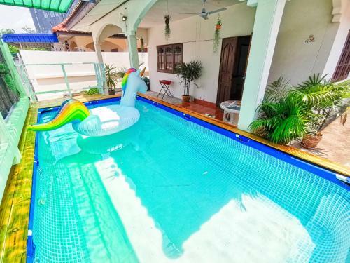 Thai Orange Villas