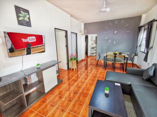 Thai Orange Villas