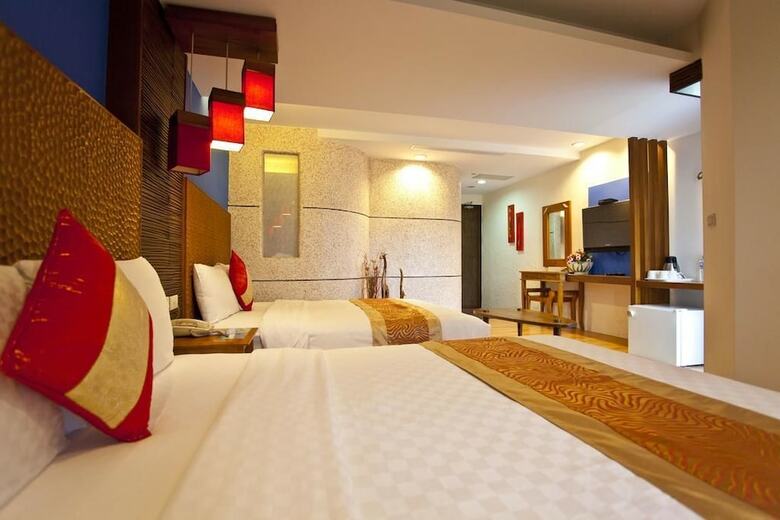 Hotel Golden Sea Inn