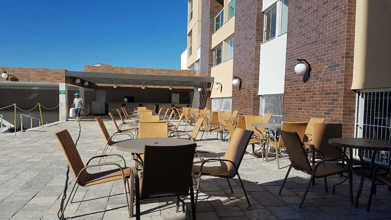 Hotel Di Roma Piazza Via Caldas