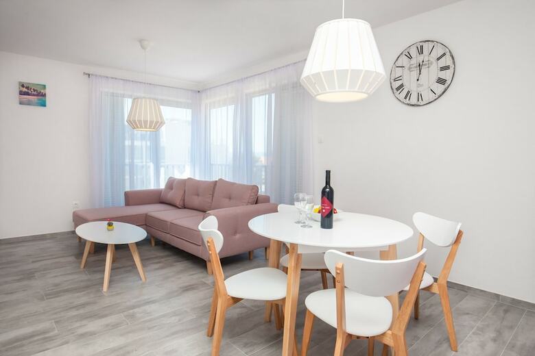 Apartments Dva Galeba