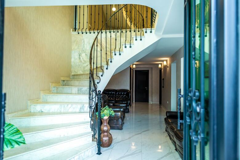Hotel Cherry Garden