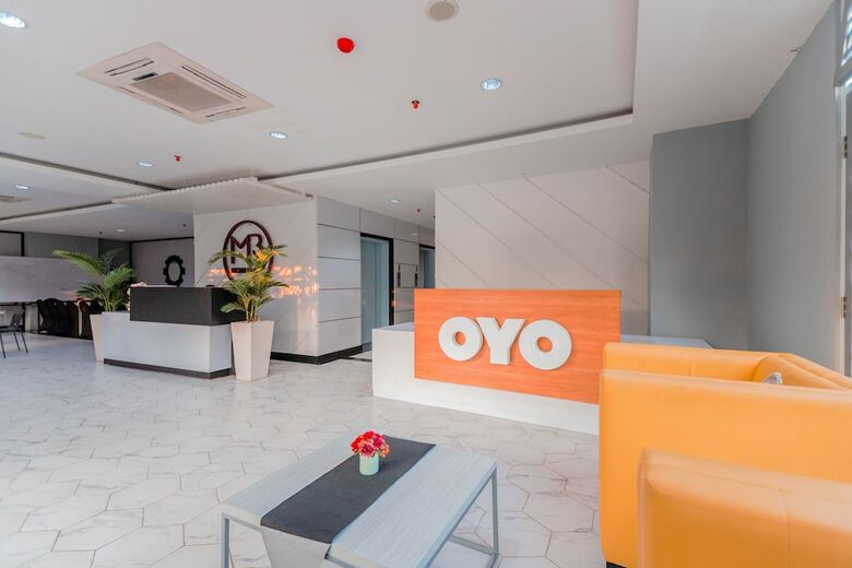 Hostal Oyo 750 Flagship Mont Blanc