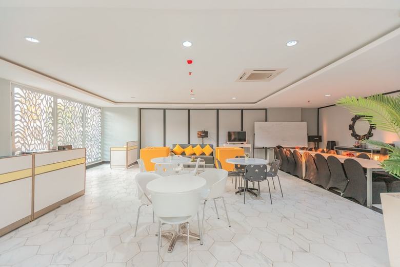 Hostal Oyo 750 Flagship Mont Blanc