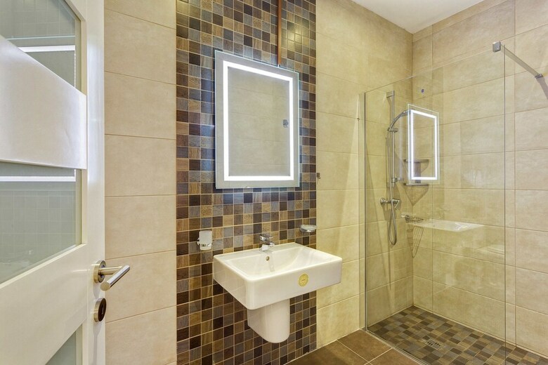 Stylish 2 Bedroom Apartment In An Amazing Location