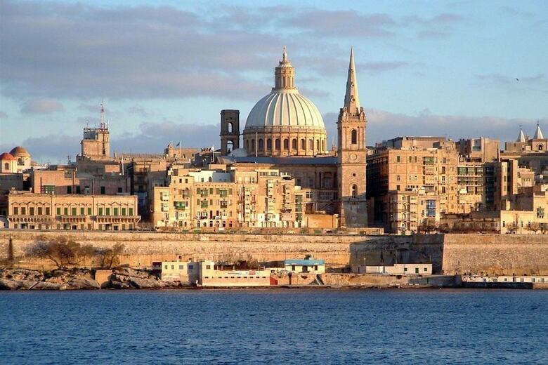 Stylish 2 Bedroom Apartment In An Amazing Location