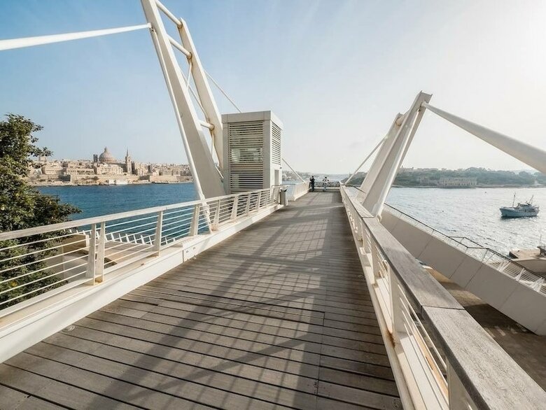 Apartamentos Magical Rooftop Penthouse, Best Location In Sliema!