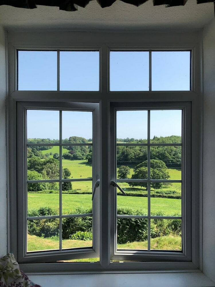 Bed & Breakfast Tregarland Farm