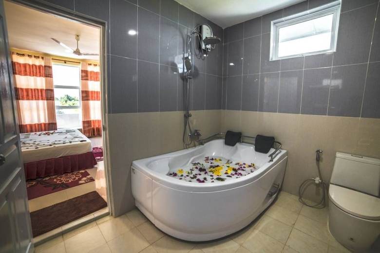 Hotel Green Wing