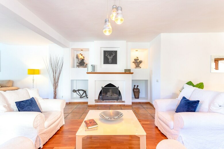 Oleholidays Villa Mediterranea Urb. Sierra Blanca