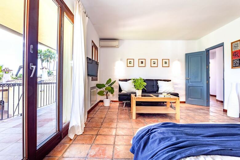 Oleholidays Villa Mediterranea Urb. Sierra Blanca