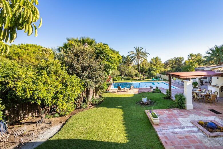 Oleholidays Villa Mediterranea Urb. Sierra Blanca