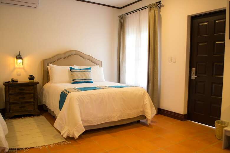 Hotel Casa de Adobe Gallery & Luxury Boutique