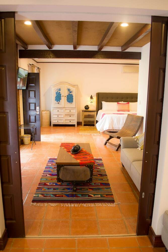 Hotel Casa de Adobe Gallery & Luxury Boutique