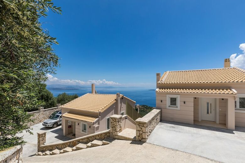 Bolla D'oro Luxury Villas
