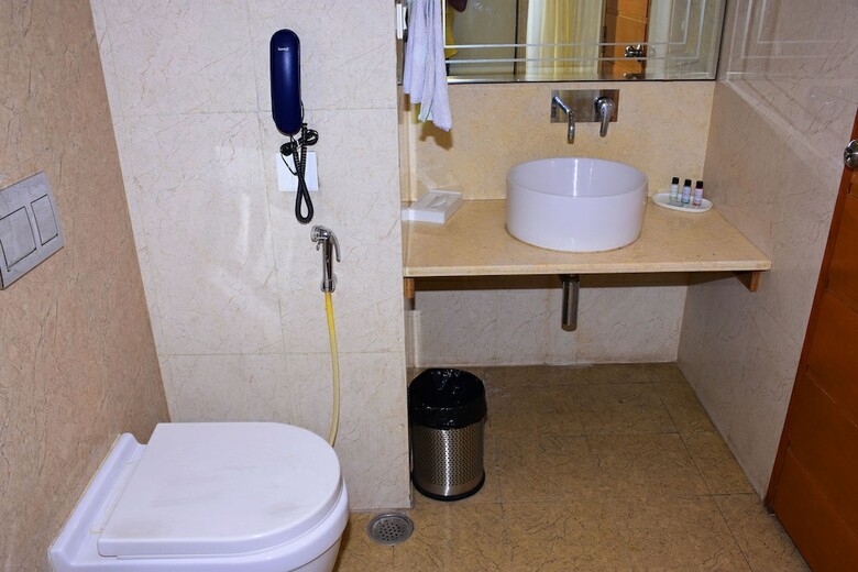 Hotel Jagrati Ananta Express