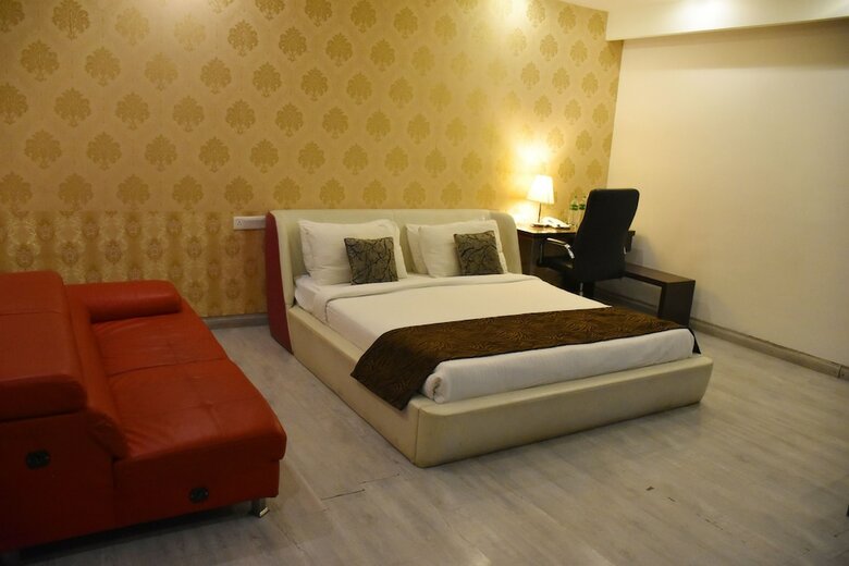 Hotel Jagrati Ananta Express
