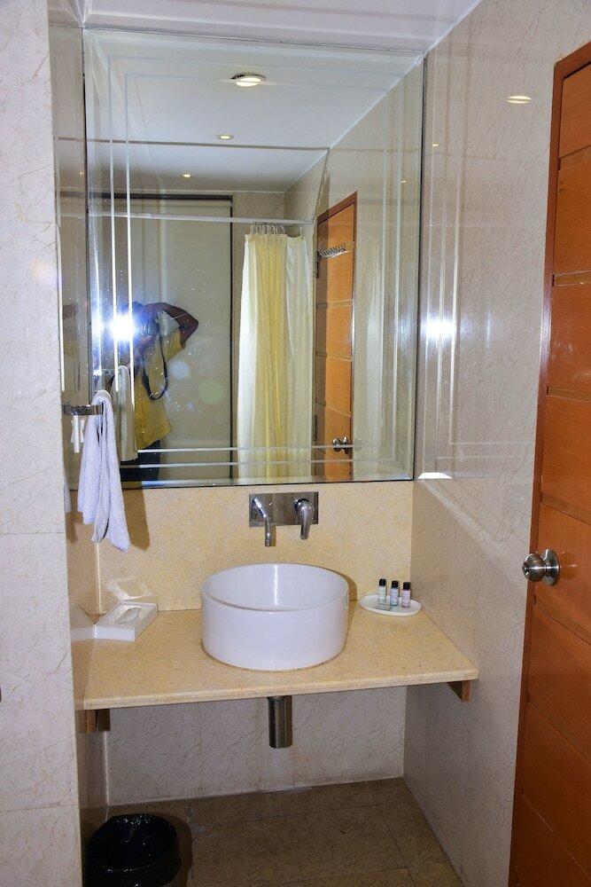Hotel Jagrati Ananta Express