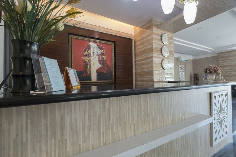 Oyo 1114 Hotel Denpasar Makassar